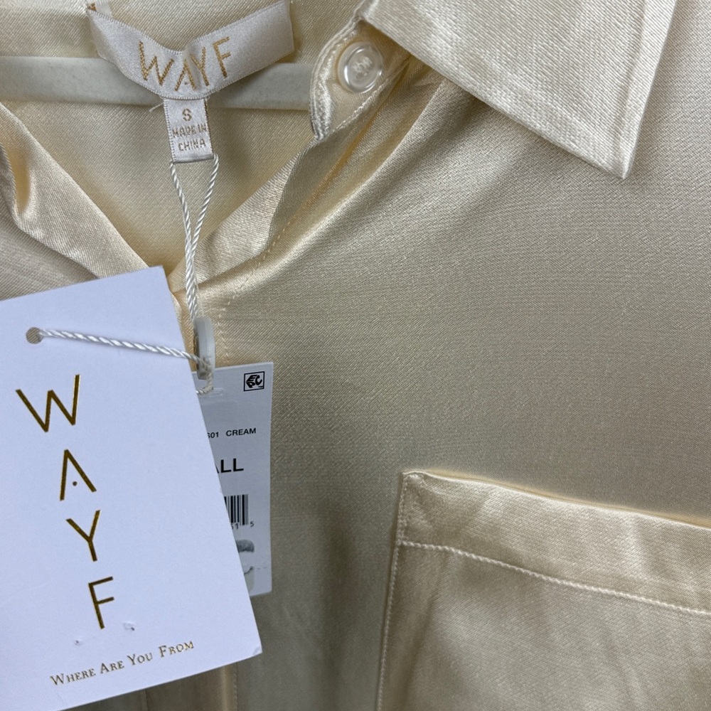 💠NWT WAYF Silky Button Down Top (S) - Picture 2 of 6